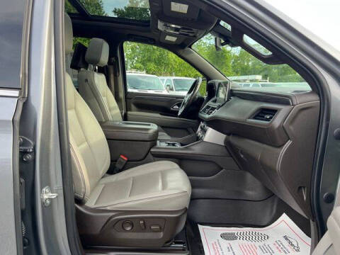 2022 GMC Yukon XL SLT
