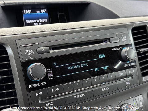 2012 Toyota Sienna LE 8-Passenger