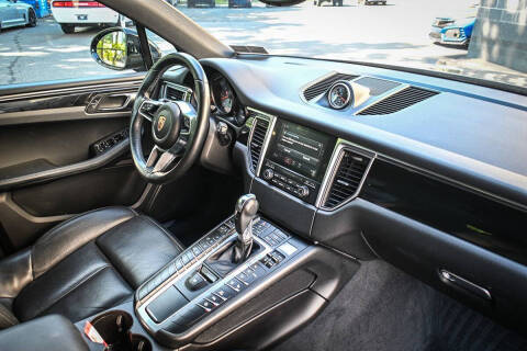 2017 Porsche Macan S