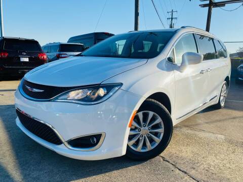 2019 Chrysler Pacifica for sale at Best Cars of Georgia in Gainesville GA