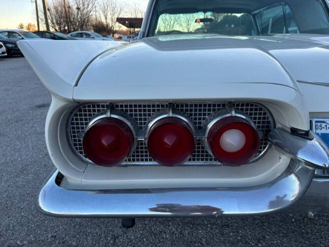 1960 Ford Thunderbird