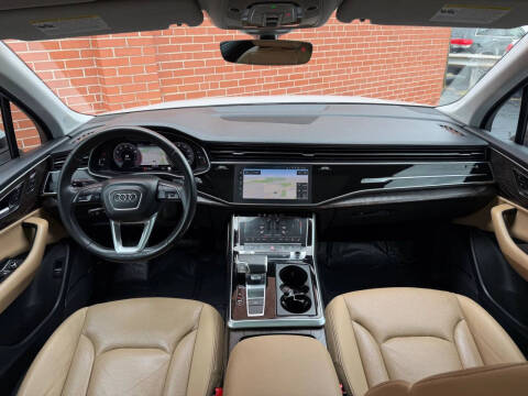 2020 Audi Q7 quattro Premium Plus 55 TFSI