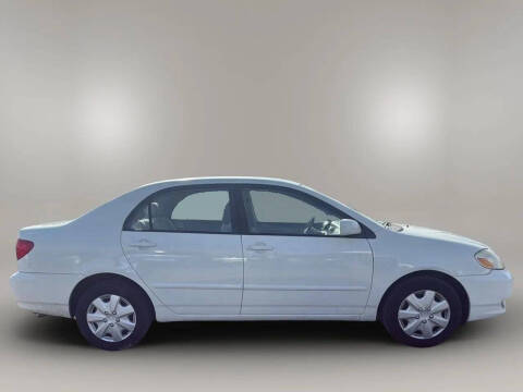 2004 Toyota Corolla LE