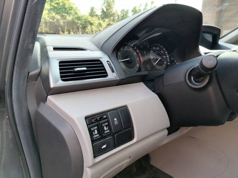 2013 Honda Odyssey EX-L - Photo 18