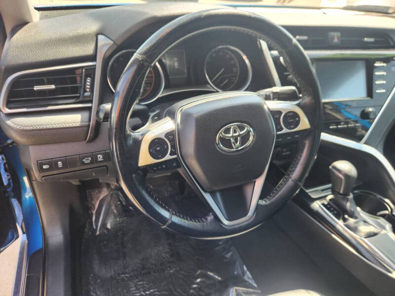 2019 Toyota Camry SE