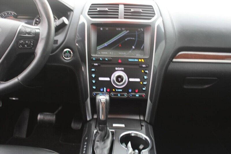 2019 Ford Explorer Platinum