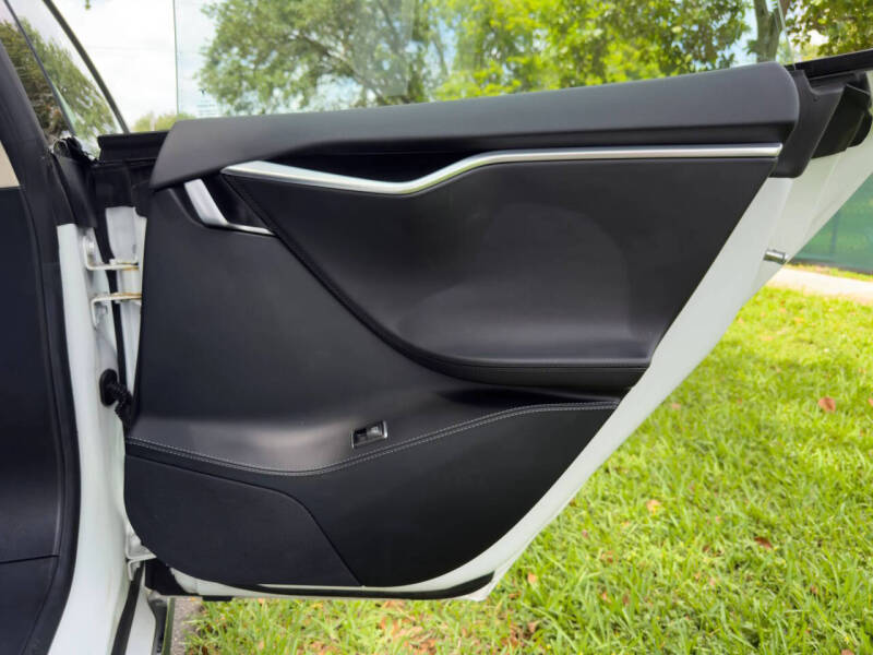 2016 Tesla Model S