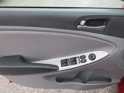 2017 Hyundai Accent SE