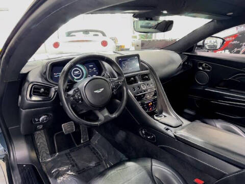 2019 Aston Martin DB11 V8