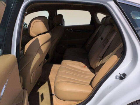 2025 Genesis G80 2.5T