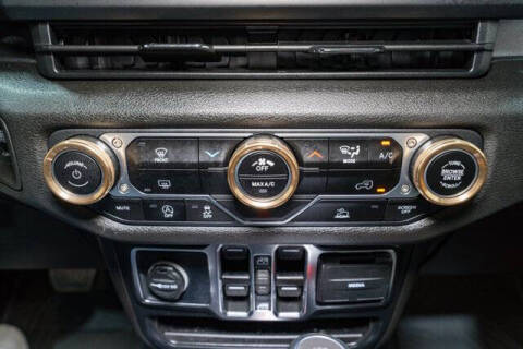 2025 Jeep Gladiator NightHawk