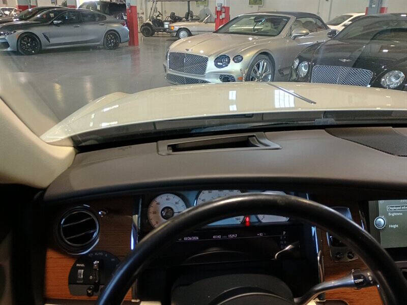 2011 Rolls-Royce Ghost 39
