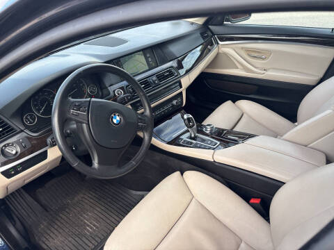 2012 BMW 5 Series 528i xDrive