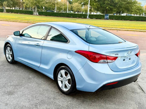 2013 Hyundai Elantra Coupe SE