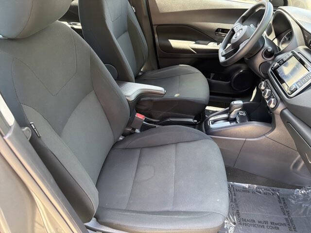 2024 Nissan Kicks S