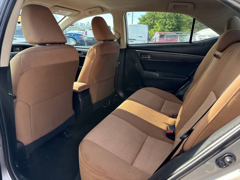 2015 Toyota Corolla LE