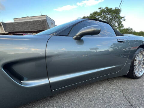 2004 Chevrolet Corvette