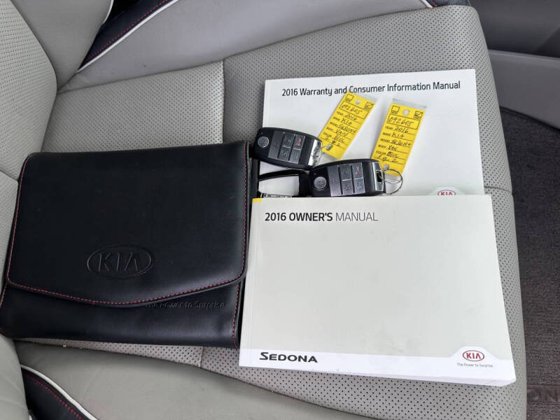 2016 Kia Sedona EX