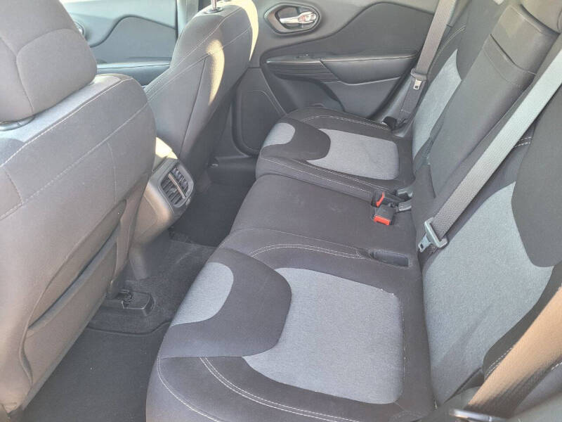 2016 Jeep Cherokee Sport Altitude