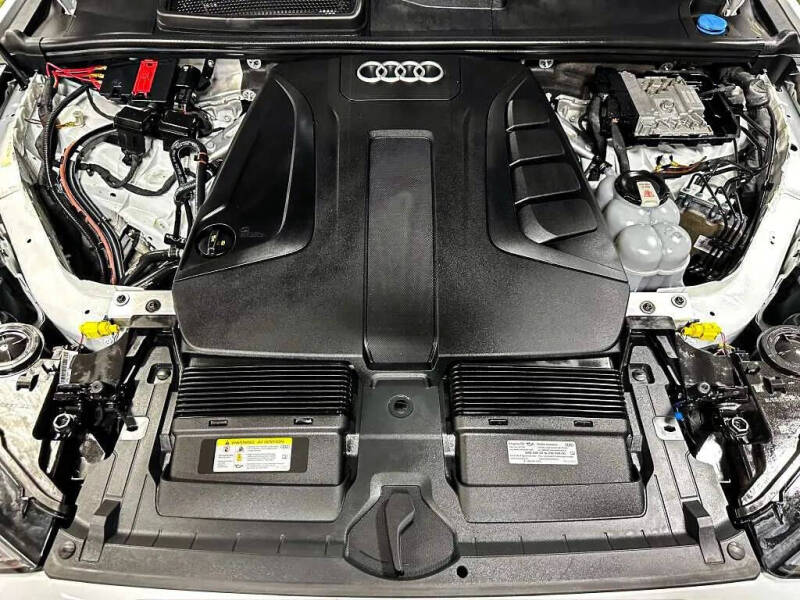2021 Audi Q7 quattro Premium Plus 45 TFSI