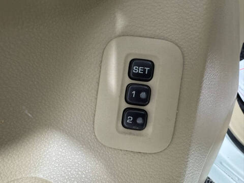 2013 Nissan Armada Platinum