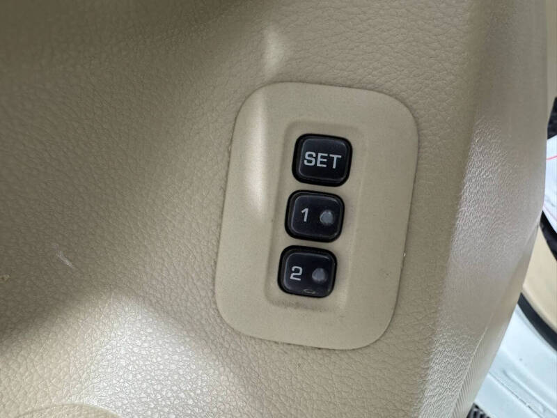 2013 Nissan Armada Platinum