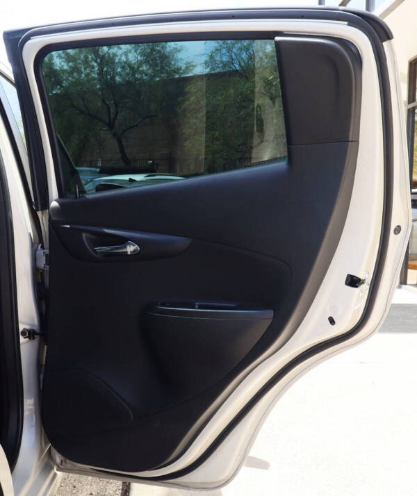 2016 Chevrolet Spark 2LT CVT