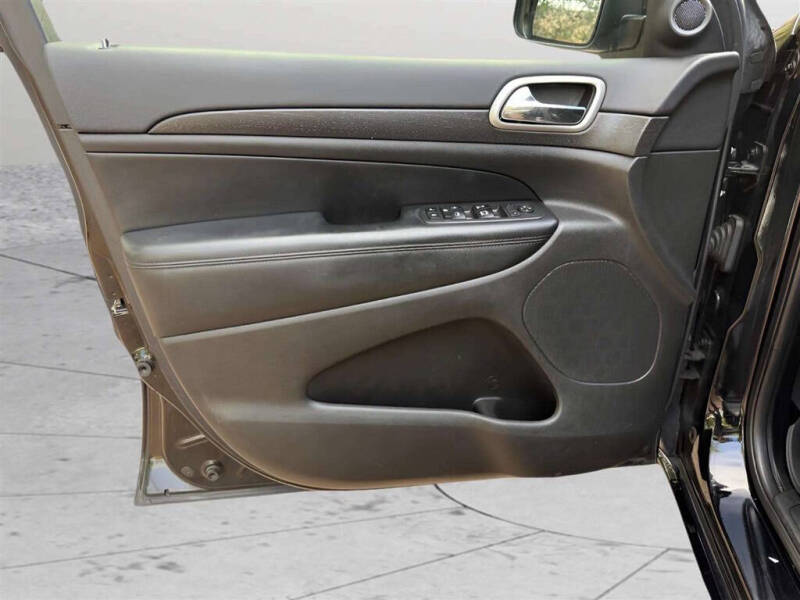 2017 Jeep Grand Cherokee Altitude