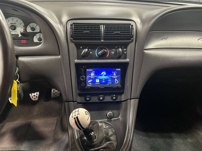 2001 Ford Mustang SVT Cobra