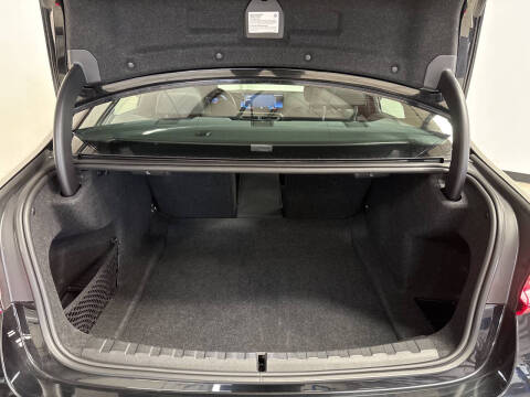 2024 BMW 3 Series 330i xDrive