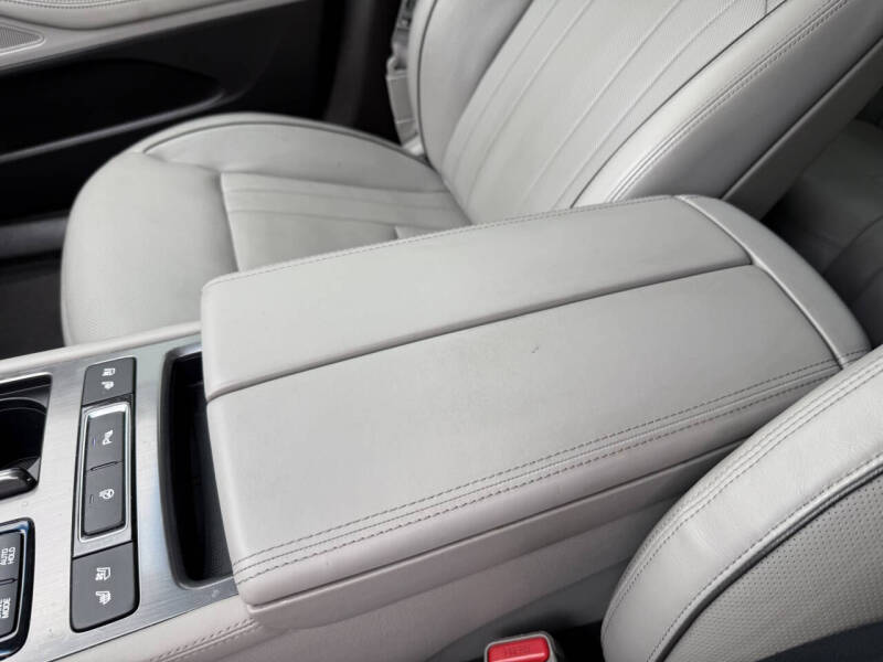 2015 Hyundai Genesis 3.8L
