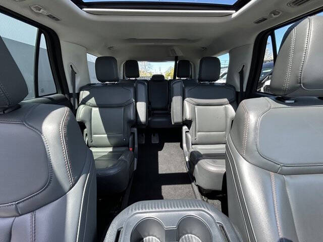 2025 Ford Expedition Active