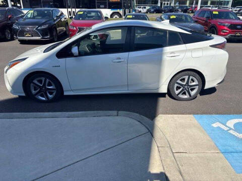 2018 Toyota Prius Three Touring