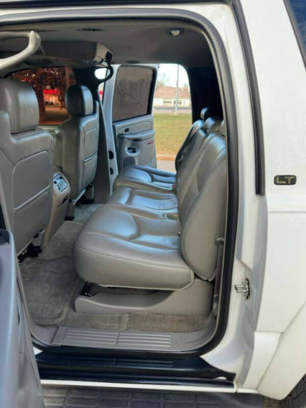 2005 Chevrolet Suburban 2500 LT