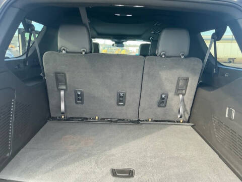 2023 GMC Yukon XL SLT