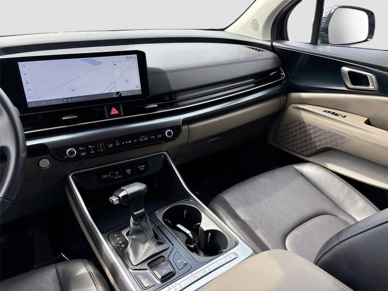 2025 Kia Carnival LXS