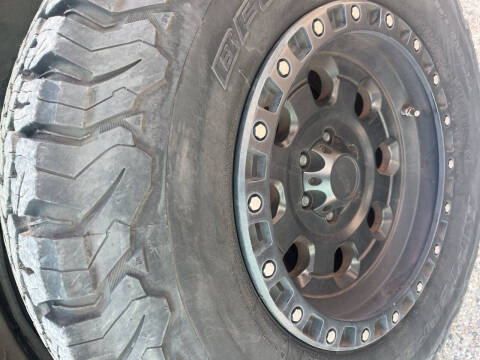 2010 Nissan Pathfinder LE