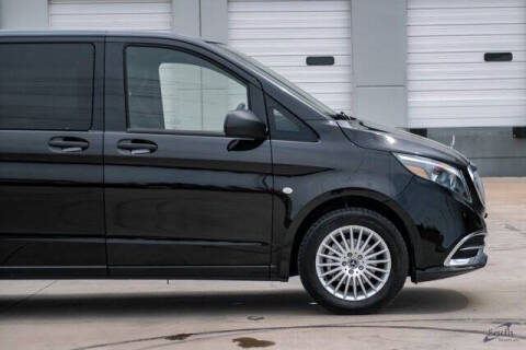 2023 Mercedes-Benz Metris Passenger