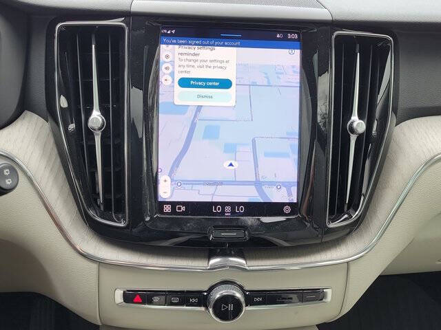 2023 Volvo XC60 B5 Plus Dark Theme