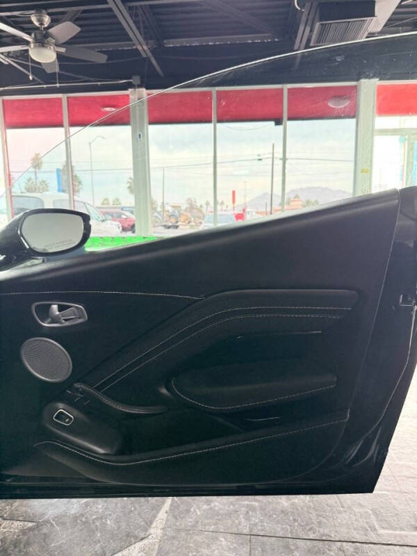 2020 Aston Martin Vantage