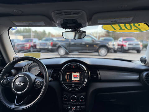 2017 MINI Hardtop 2 Door Cooper