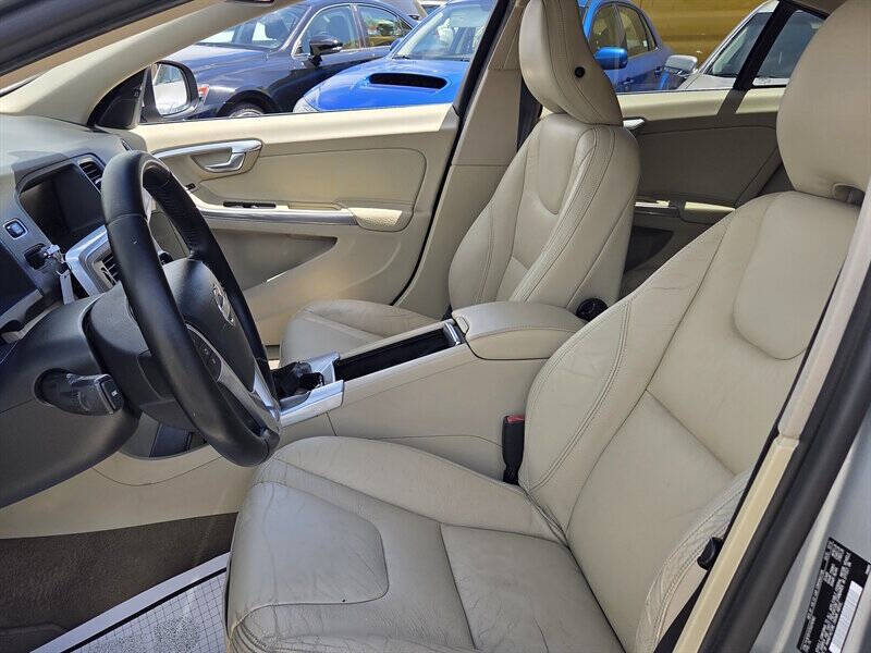 2013 Volvo S60 T5 Premier Plus