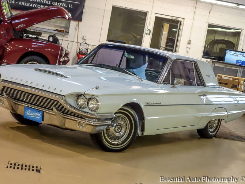 1964 Ford Thunderbird