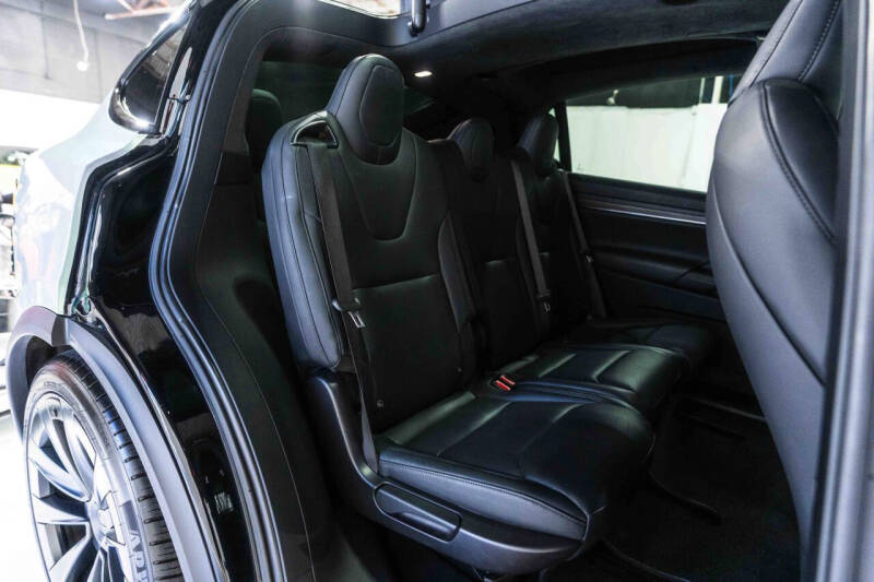 2023 Tesla Model X Standard Range