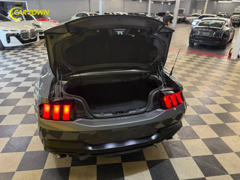 2025 Ford Mustang