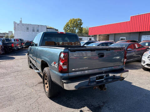2005 Chevrolet Silverado 1500 Work Truck