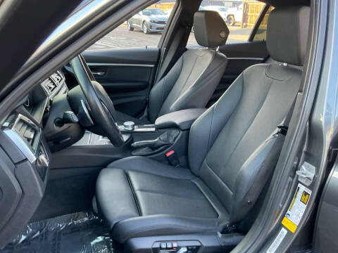 2018 BMW 3 Series 330i