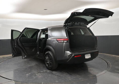 2023 Nissan Pathfinder S