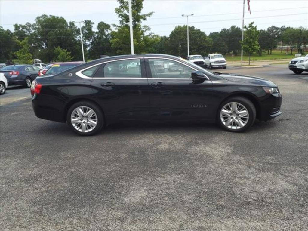 2018 Chevrolet Impala for sale at MOORE BROTHERS in Oxford, MS