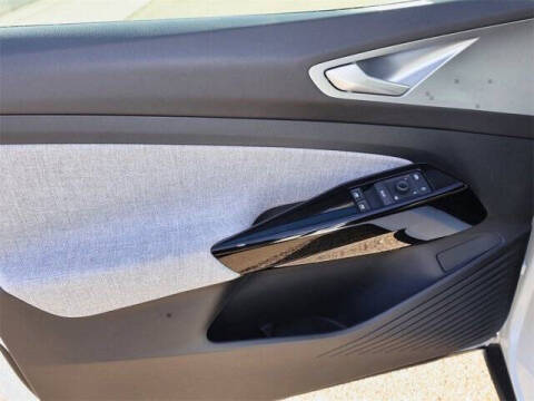 2025 Volkswagen ID.4 Pro